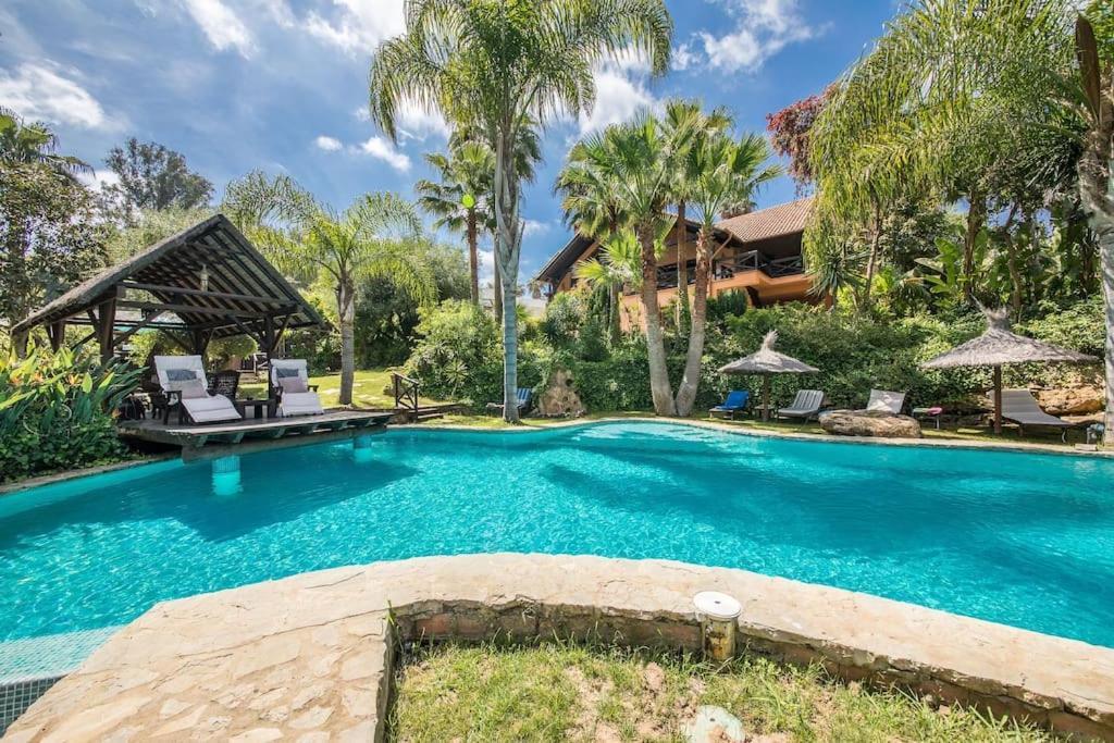 Exotic Tropical W/ Large Pool In Sotogrande! * San Roque (Andalucia)